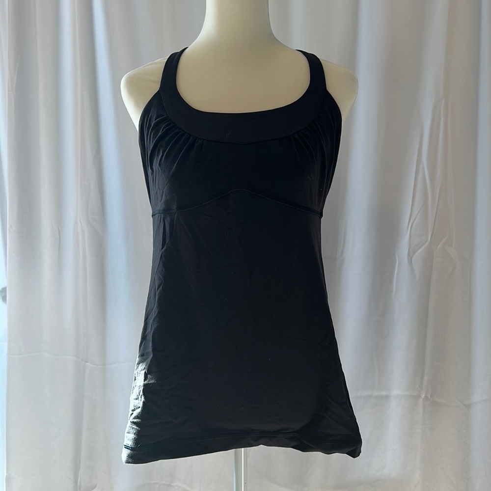 Black Lululemon workout tank